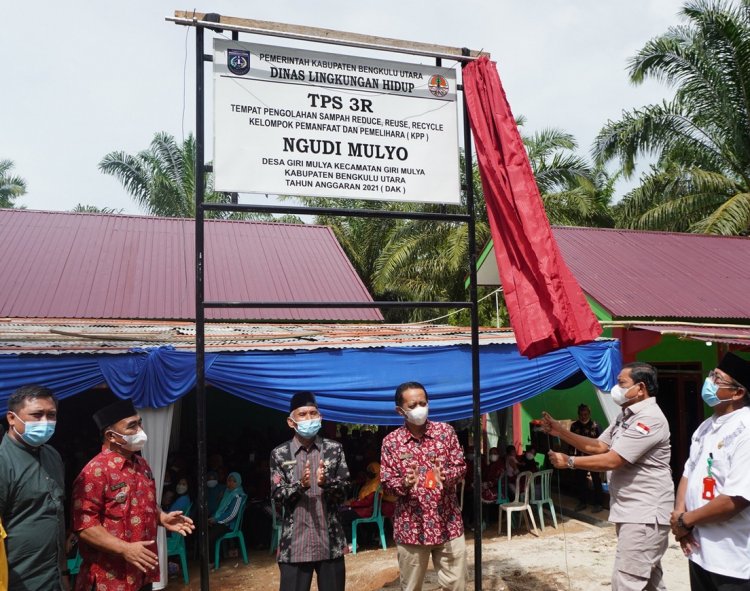 Bupati Bengkulu Utara Resmikan Empat TPS3R Senilai 2,4 M Di 2 Kecamatan